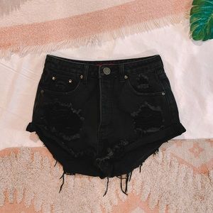 Signature Black distressed Shorts